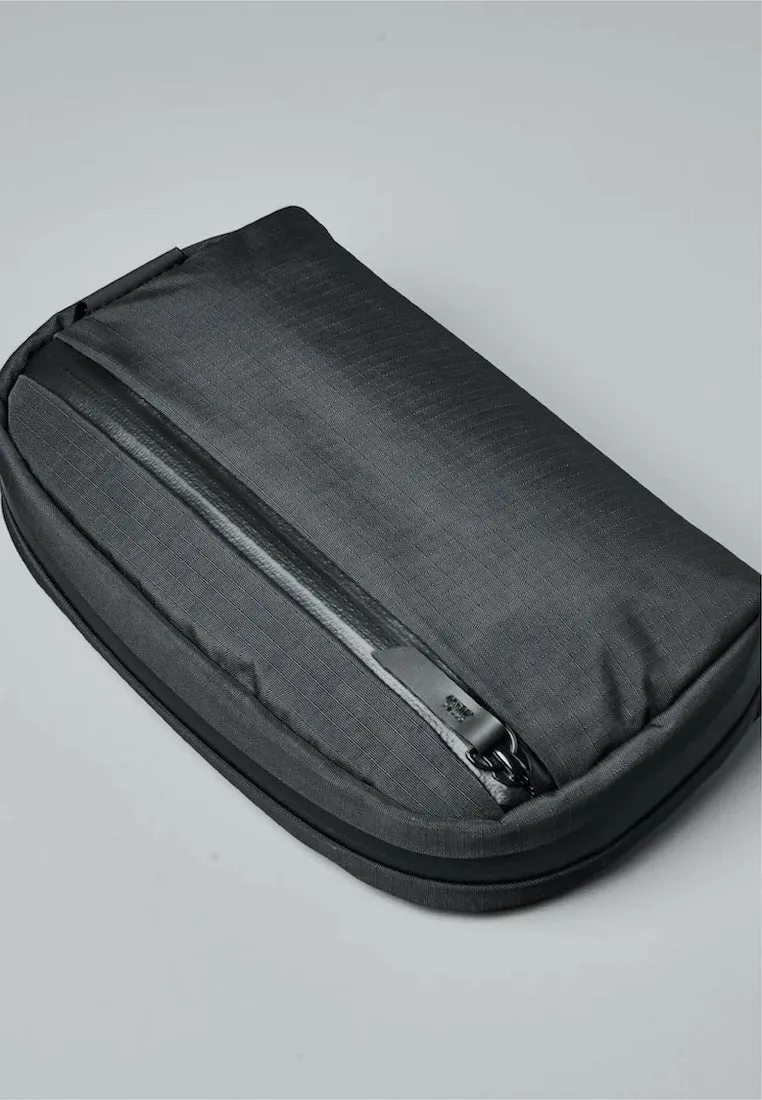 Alpaka Toiletry Bag