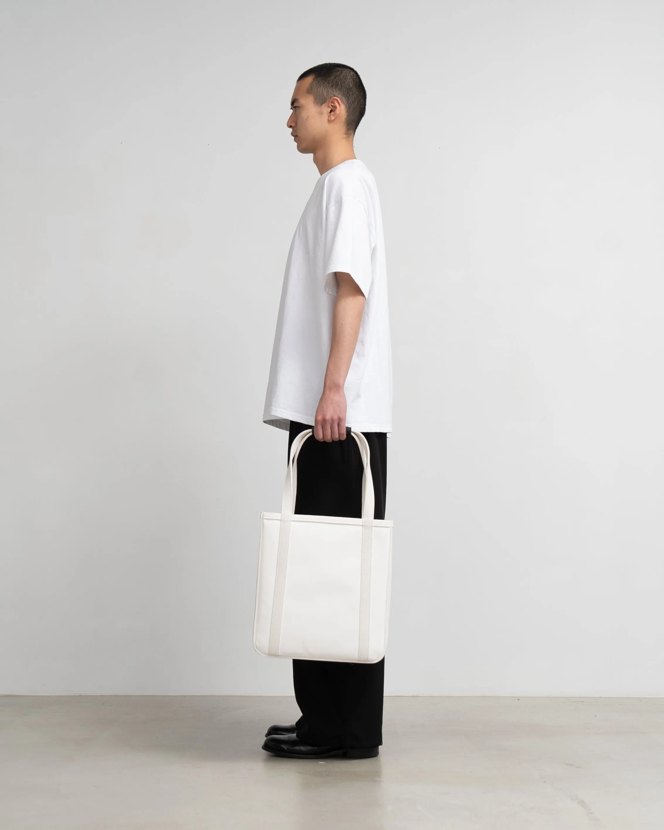 FR04 / FRAME TOTE