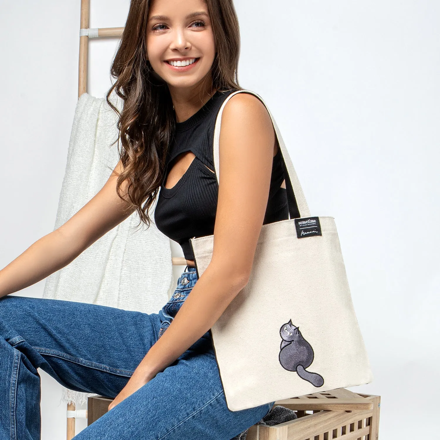 Furry Tote 36 - Beige