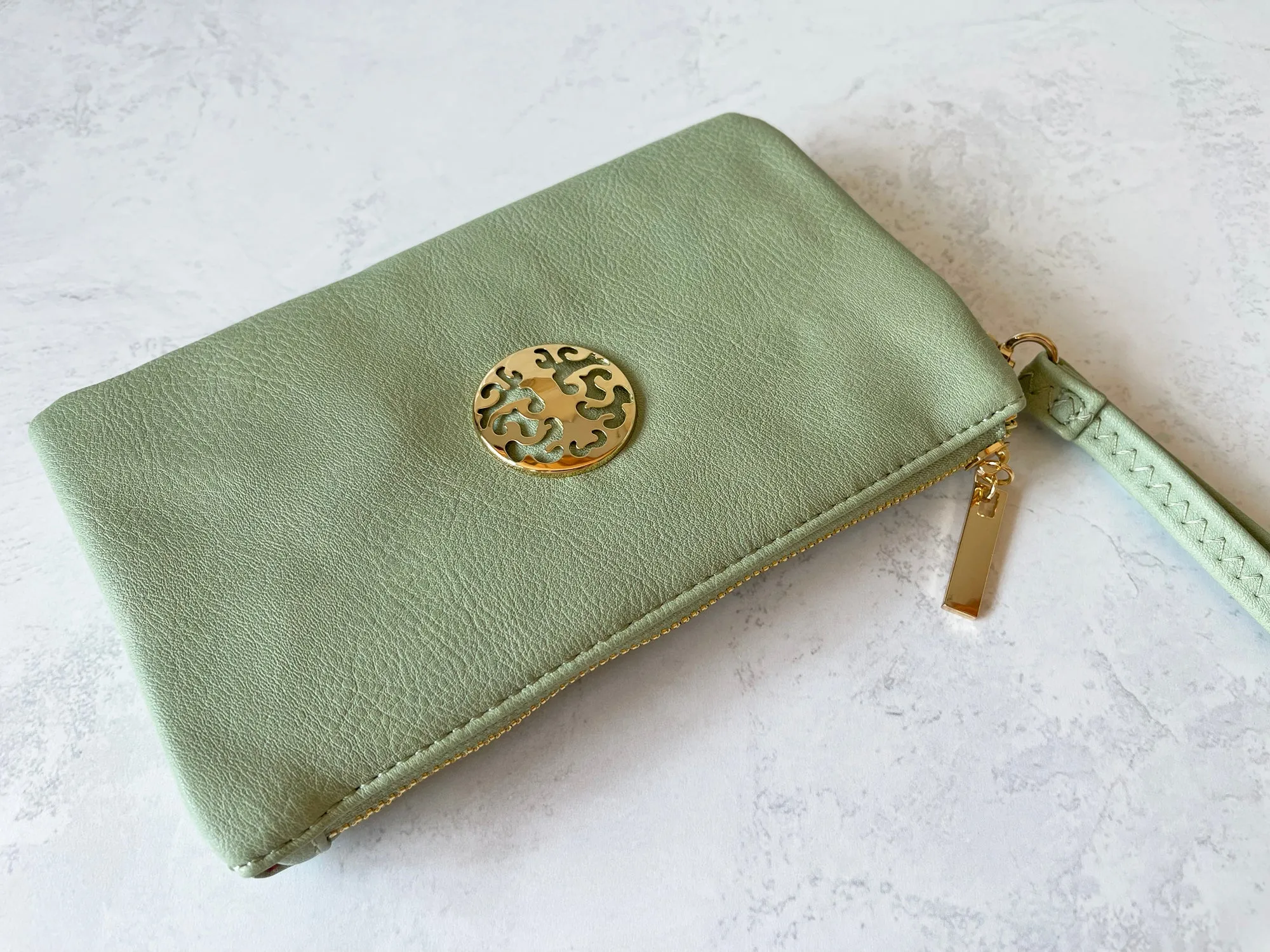 SMALL MULTI-POCKET CROSSBODY PURSE BAG WITH WRISTLET AND LONG STRAP - FERN GREEN